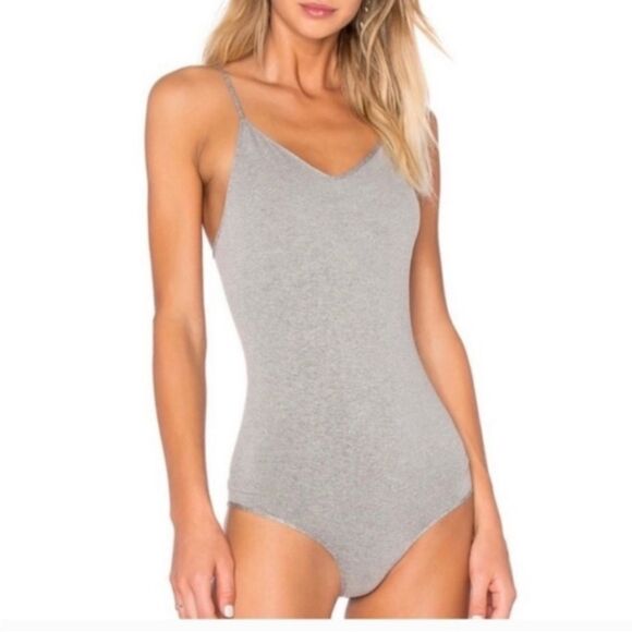 Free People Intimately Heather Grey Scoop Back Seamless Bodysuit Sz XS/S NWOT - Picture 8 of 10
